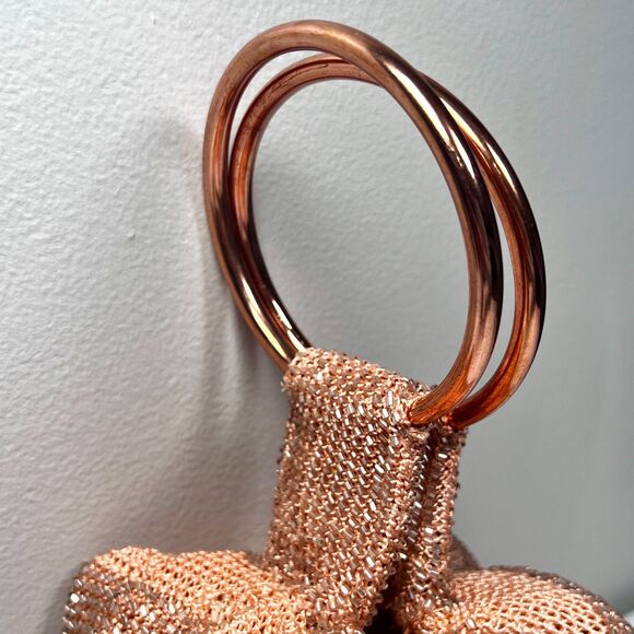 ✨ St. Xavier Goldie Hand-Beaded Bracelet Bag – Rose Gold Evening Clutch ✨ - Picture 7 of 11